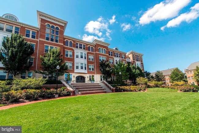 property at 400 Cameron Station Blvd
