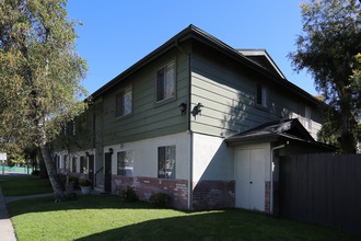 Shannon Arms III Apartments in Spring Valley, CA - Building Photo - Building Photo