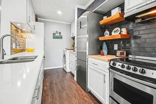 property at 307 Yacht Club Ln