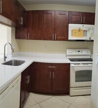 10015 Winding Lake Rd-Unit -103 in Sunrise, FL - Building Photo - Building Photo