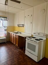 163 Market St, Unit 2nd Floor in Amsterdam, NY - Building Photo - Building Photo