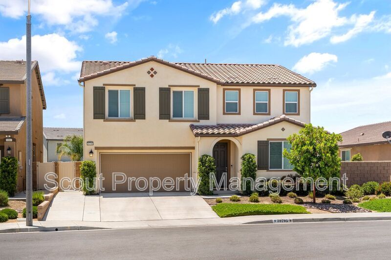 30795 Mossy Bend Ln in Murrieta, CA - Building Photo