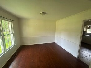1728 Lynwood Ln in Albany, GA - Building Photo - Building Photo