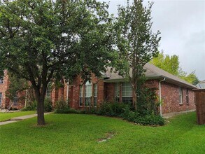 2453 Hunters Run Dr in Plano, TX - Building Photo - Building Photo