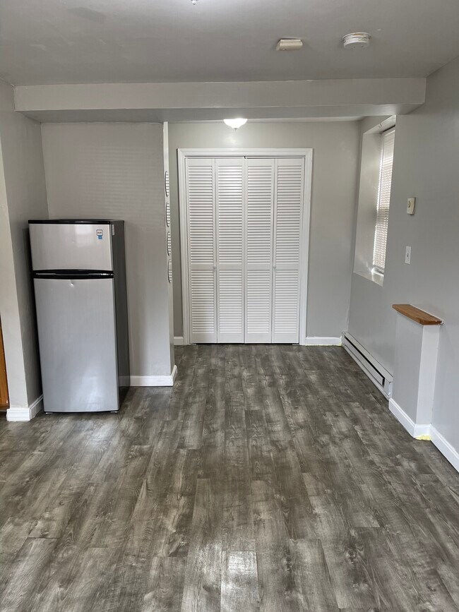 838 Beacon St, Unit 3 in Boston, MA - Foto de edificio - Building Photo