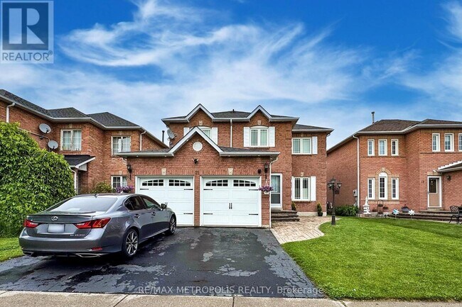 11 Howes St in Ajax, ON - Building Photo - Building Photo