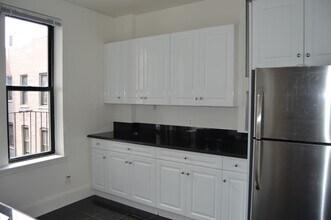 200 Riverside Dr in New York, NY - Building Photo - Building Photo