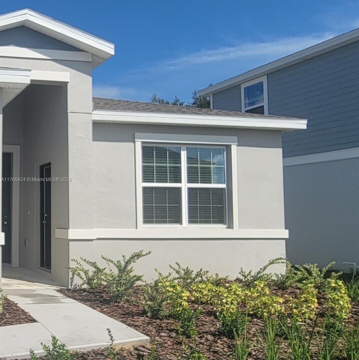 2341 Pocky Wy-Unit -2 in Kissimmee, FL - Building Photo