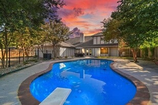 207 Fresh Meadow Dr in Trophy Club, TX - Building Photo