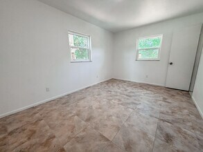 2612 S 29th St in Fort Pierce, FL - Building Photo - Building Photo