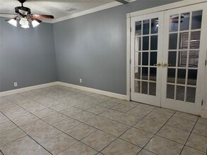 917 Leonard St in Pasadena, TX - Building Photo - Building Photo