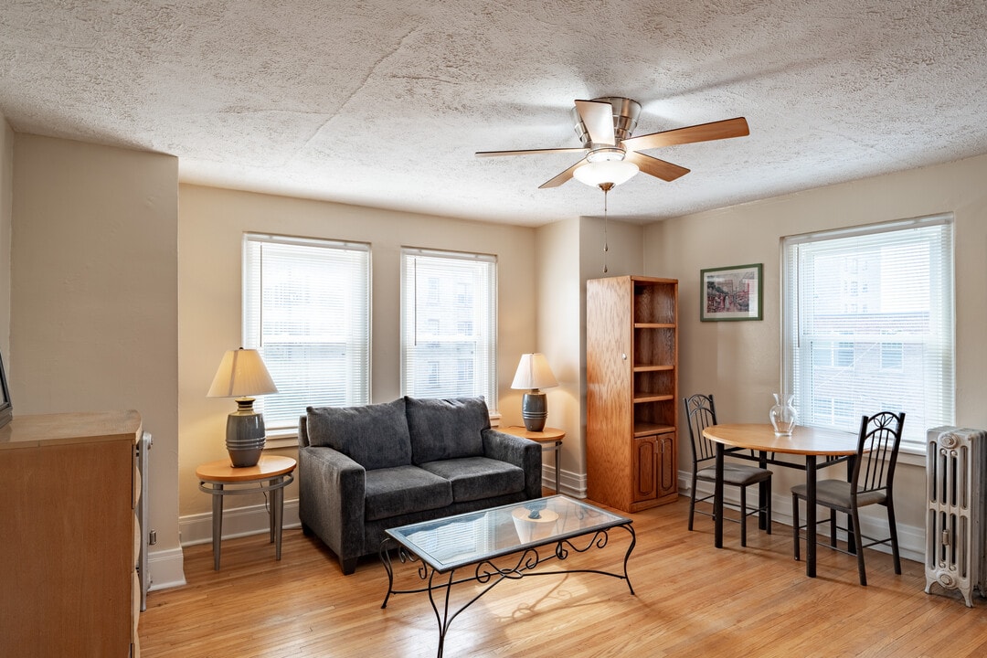 Willow Grove Apartments in Buffalo, NY - Building Photo