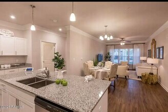 1521 Camellia Blvd in Lafayette, LA - Building Photo - Building Photo