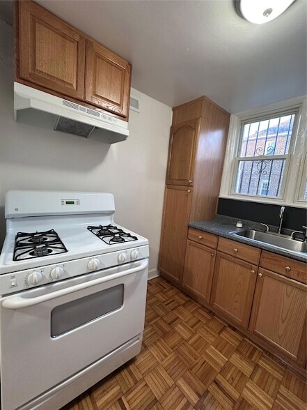 1054 Neill Ave, Unit GF in Bronx, NY - Building Photo - Building Photo