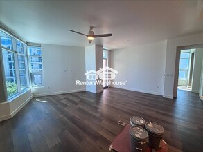 120 E Rio Salado Pkwy, Unit 401 in Tempe, AZ - Foto de edificio - Building Photo