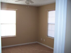 4051 Darwin Way in Knoxville, TN - Building Photo - Building Photo