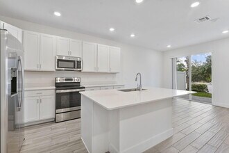 247 Preserve Trl N in Stuart, FL - Building Photo - Building Photo