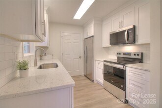 205 N Church St in Waxhaw, NC - Building Photo - Building Photo