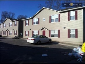 215 S Hudson St in Buckner, MO - Foto de edificio - Building Photo