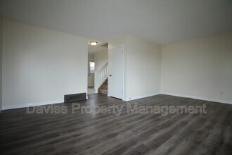 8703-8727 27 Ave NW in Edmonton, AB - Building Photo - Building Photo