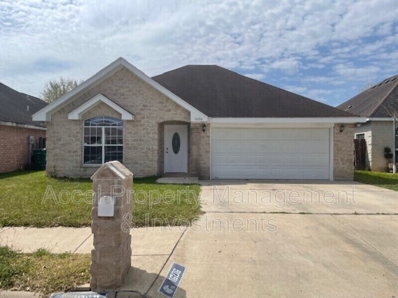 1606 S Kumquat St in Pharr, TX - Building Photo