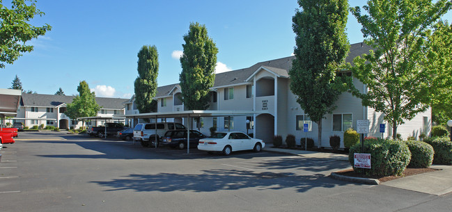 Crestbrook Apartments