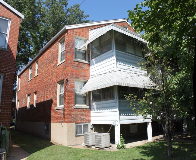 6326 Sutherland Ave in St. Louis, MO - Foto de edificio - Building Photo