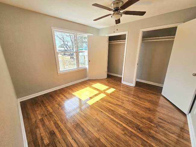 513 Oakdale Dr in Corpus Christi, TX - Building Photo - Building Photo