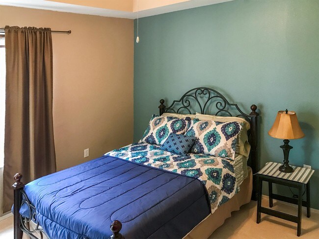 9005 Colby Dr in Ft. Myers, FL - Building Photo - Building Photo