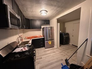 5616 Rickenbacker Pl in Fort Worth, TX - Building Photo - Building Photo