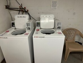 1315 Cass in Milwaukee, WI - Foto de edificio - Building Photo