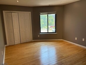 2-10 Montgomery St in Bloomfield, NJ - Building Photo - Building Photo