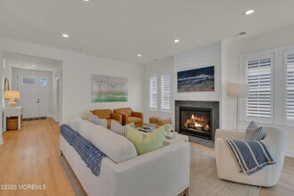 511 NJ-35 in Mantoloking, NJ - Building Photo - Building Photo