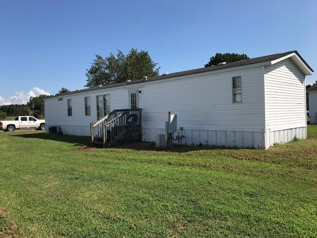 property at 726 Braswell Rd