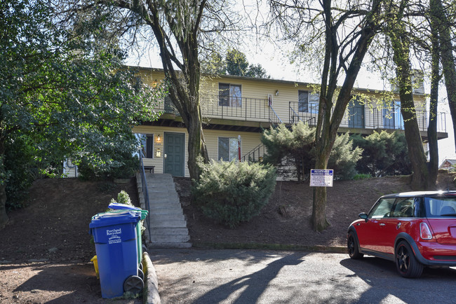 3103 SE Sixth Ave in Portland, OR - Building Photo - Building Photo