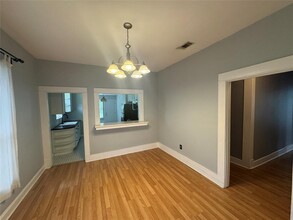 1129 Saucedo St in Austin, TX - Building Photo - Building Photo