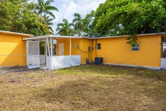 1520 E 10th Ave in Hialeah, FL - Building Photo - Building Photo