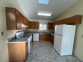 1805 Caroline Ave in Mckinleyville, CA - Building Photo - Building Photo