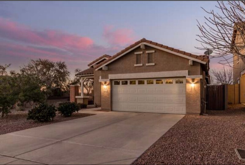 4274 E Alamo St in San Tan Valley, AZ - Foto de edificio