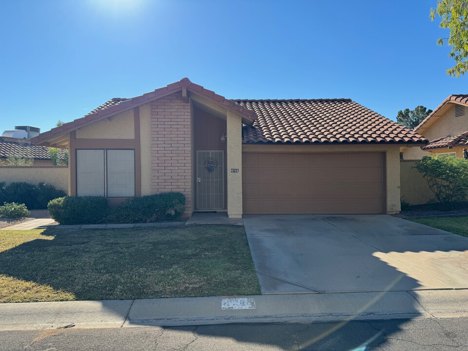 4785 E Kiva St in Phoenix, AZ - Foto de edificio