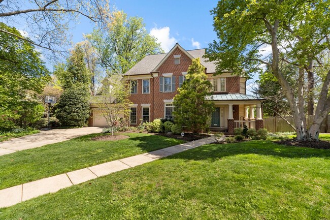 property at 2728 McKinley St NW