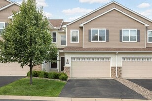 1816 Commonwealth Blvd in Chanhassen, MN - Building Photo