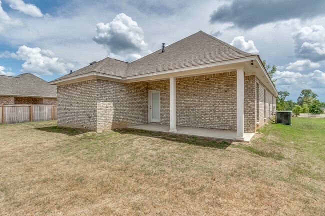 867 Long Leaf Cir in Brandon, MS - Building Photo - Building Photo