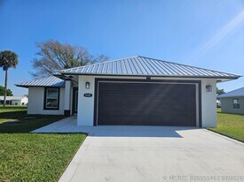 5101 SE 43rd Trce in Okeechobee, FL - Building Photo