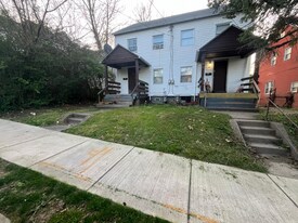 421-423-423 Caldwell St, Unit 423 in Clairton, PA - Building Photo