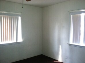 431-433 F St in Bakersfield, CA - Building Photo - Building Photo