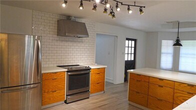 12 Anacua Cir in Edinburg, TX - Building Photo - Building Photo