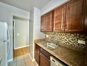 5820 N Sheridan Rd in Chicago, IL - Foto de edificio - Building Photo