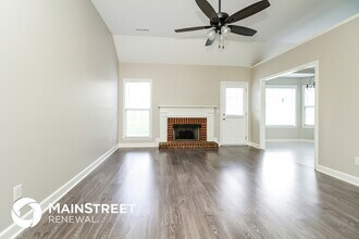 2737 Aston Woods Ln in Thompson's Station, TN - Building Photo - Building Photo