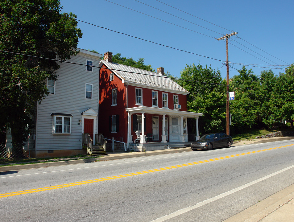 107 E Baltimore St in Hagerstown, MD - Building Photo